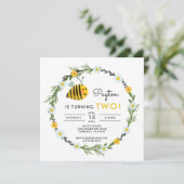 Notre petite abeille de miel 2e invitation anniver (Debout devant)