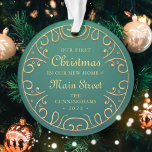 Notre premier Noël dans notre nouvelle maison Faux<br><div class="desc">Premier Noël dans<add name="" of="" your="" street="">Rue dans classique et simple serif et écriture cursive typographie sur un arrière - plan vert avec des courbes ornées faux or.</add></div>
