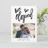 Nous Avons Elopé Faire-part Photo Invitation Texte (Debout devant)