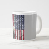 Nous, Les Gens, Avons Eu Assez De Mug Spécialisé (Devant droit)