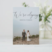 Nous partons en cachette annonce faire-part (Debout devant)