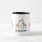 Nous sommes amoureux de 2 girafes design mug (Centre)