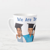 Nous sommes l'avenir Latte Mug (Angle gauche)