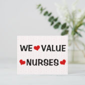 Nous valorisons les coeurs des infirmières Carte p (Debout devant)