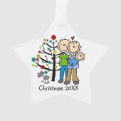 Nouveaux parents d'un bébé garçon et d'un vêtement (dos)