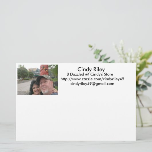 Nouvelle papeterie faite sur commande (Debout devant)