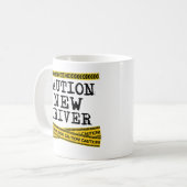 Nouvelle tasse de café de conducteur de précaution (Devant gauche)