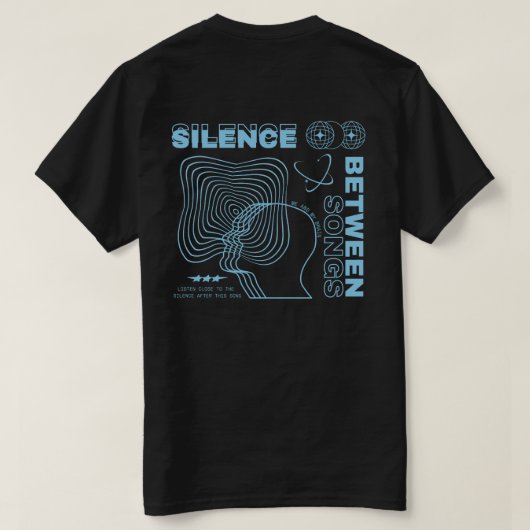 NØX STUDIOS — STILTE TUSSEN NUMMERS. T-SHIRT (Design achterkant)