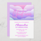 Nuage 9 Anniversaire Thème Invitations Arc-en-ciel (Devant / Derrière)