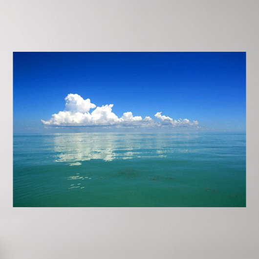 Nuage blanc au-dessus d'une affiche placide de l'o (Devant)