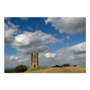 Nuages au-dessus de copie de photo de tour de
