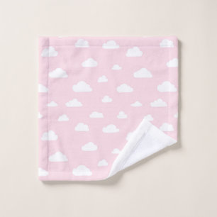 Nuages blancs de bande dessinée sur le motif rose