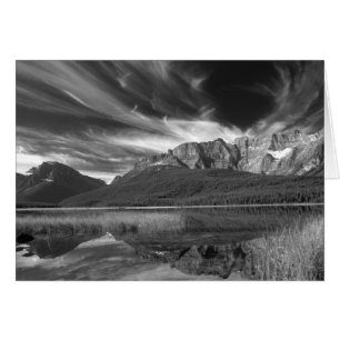 Nuages cirrus au-dessus du lac Waterfowl, Banff