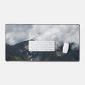 Nuages couvrant les montagnes (Clavier et souris)