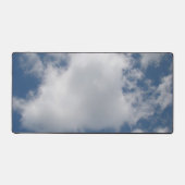 Nuages cumulus gonflés dans un ciel bleu (Recto)