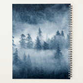 Nuages de forêt pluviale dans le Pacifique Nord-Ou (Dos)