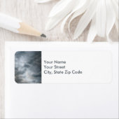 Nuages de tempête Étiquette de l'adresse de retour (En situation)