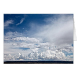 Nuages dramatiques en ciel au-dessus du MESA dans