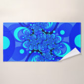 Nuances de bleu moderne art fractal Abstrait (Serviette de bain)