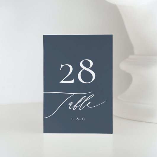 Numéro De Table Blanc sur bleu marine | Calligraphie Mariage moder
