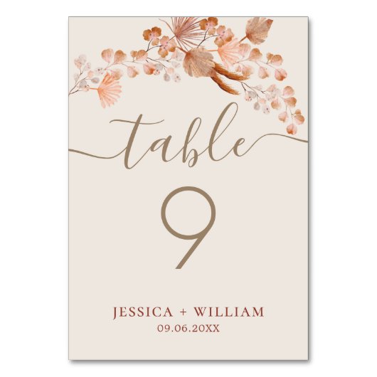 Numéro De Table Bohème Avec Élégant Script De Calligraphie (Par défaut)