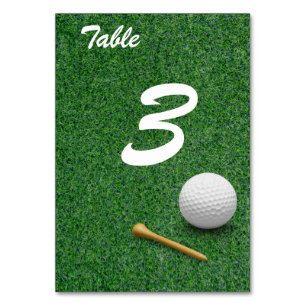 Numéro De Table Boule de golf sur gazon vert pour la fête de golf