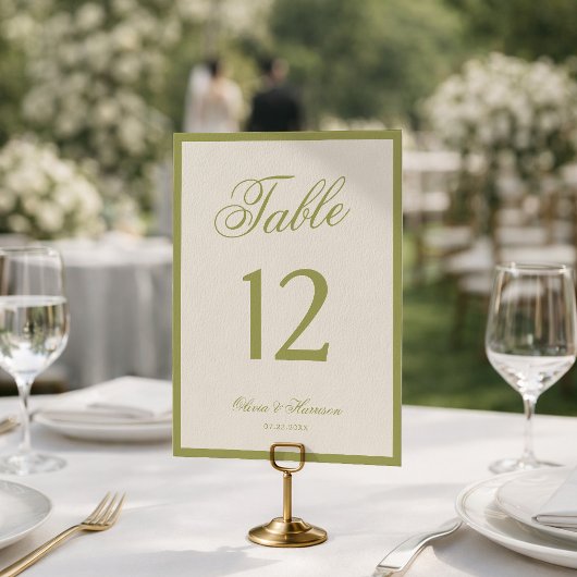 Numéro de table calligraphié olive pour mariage ch