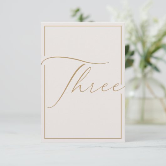 Numéro de table calligraphique ivoire minimaliste (Debout devant)