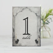 Numéro de table d'anniversaire à treillis de rose (Debout devant)