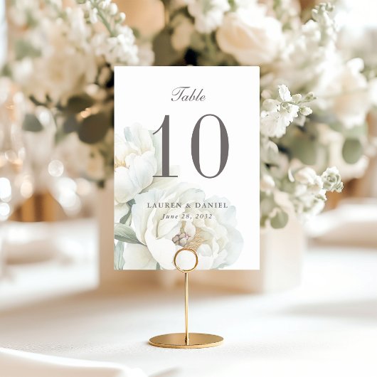 Numéro de table de mariage aux pivoines blanches é