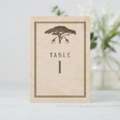 Numéro de table de mariage d'arbres de girafes de  (Debout devant)