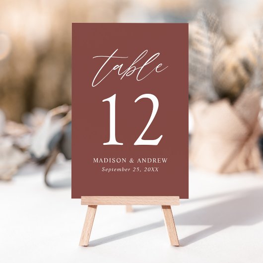 Numéro de table de mariage d'automne Marsala