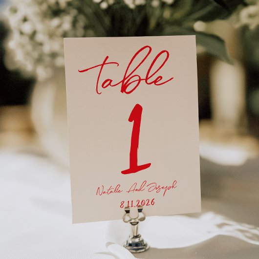 Numéro de table de mariage écrit à la main en roug