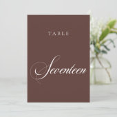 Numéro de table de mariage en calligraphie marron (Debout devant)