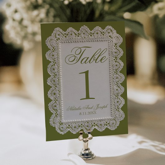 Numéro de table de mariage en dentelle vert olive 