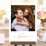 Numéro de table de photos de script Gold<br><div class="desc">Cet élégant script signature or double face de numéros de table photo sont parfaits pour toutes les célébrations. Conçu par Thisisnotme©</div>