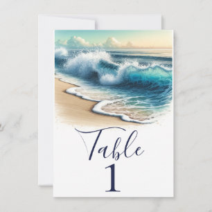 Numéro de table de plage côtière aux vagues déferl