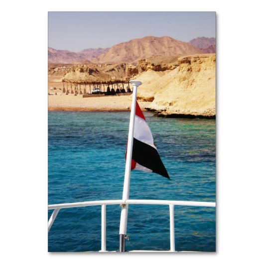 Numéro De Table Drapeau égyptien sur l'arrière - plan de l'eau azu (Par défaut)