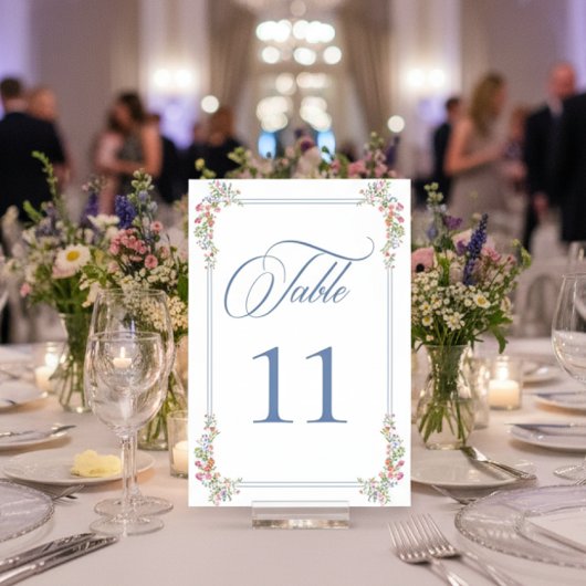 Numéro De Table Elegant Dusty Blue Pastel Wildflower Crest Wedding
