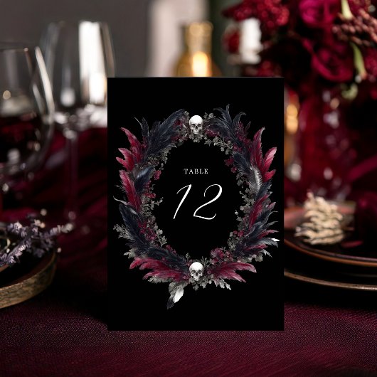 Numéro De Table Élégant Mariage de  de plume rouge noir gothique