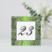 Numéro de table en dentelle blanche et vert scinti (Debout devant)