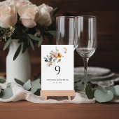 Numéro de table fleur sauvage élégante typographie