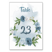 Numéro De Table fleurs bleues et blanches verdure couronne (Par défaut)