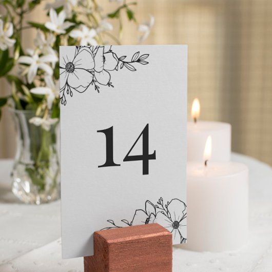Numéro de table Fleurs Charbon de bois dessinées à