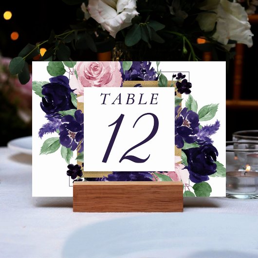 Numéro De Table Fleurs luxuriantes | Couronne Carré de rose violet
