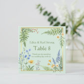 Numéro de table floral de fleurs sauvages vertes e (Debout devant)