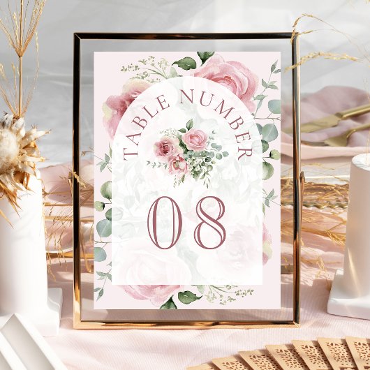 Numéro De Table Mariage à l'arche de fleurs d'eucalyptus rose blus