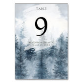 Numéro De Table Mariage de forêt de pins enneigée sous le brouilla (Par défaut)