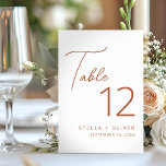 Numéro De Table Mariage de script en terre cuite rustique moderne<br><div class="desc">Numéro de table moderne et élégant avec terracotta rustique avec script de calligraphie et numéro de table de typographie moderne. Idéal pour les mariages ou vos prochaines occasions spéciales.</div>
