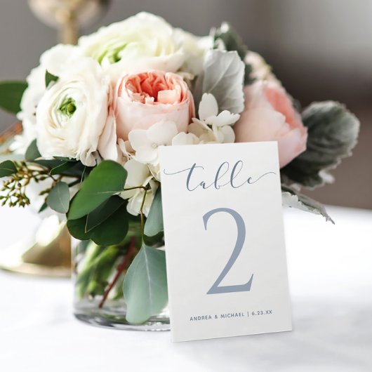 Numéro De Table Mariage Moderne Élastique Calligraphié Bleu Poussi